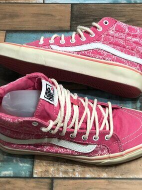Vans HELLO KITTY Skateboard Shoes Sneaker High Top Pink Size Men's 6 Women's 7.5